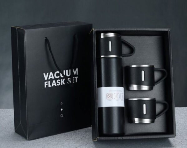 Vakum termo set od 500ml sa tri šolje