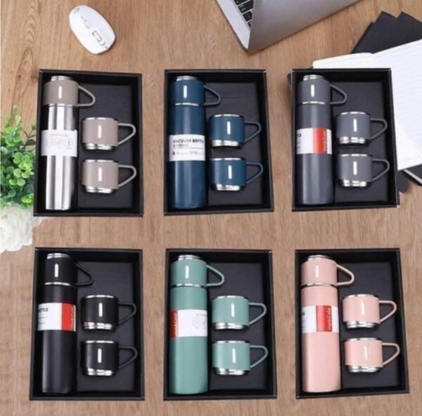 Vakum termo set od 500ml sa tri šolje