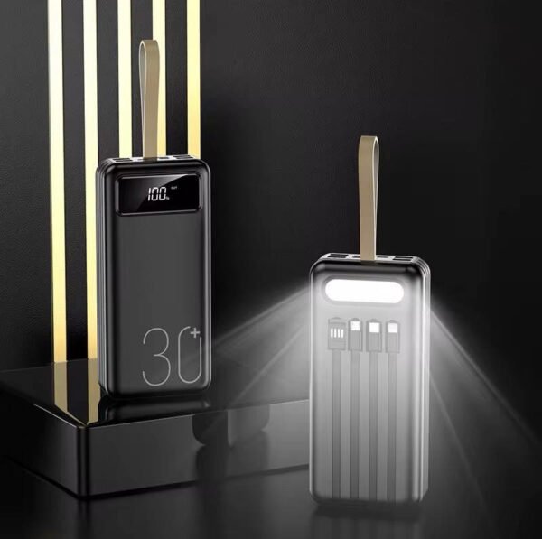 Moćni power bank 30 000 mAh
