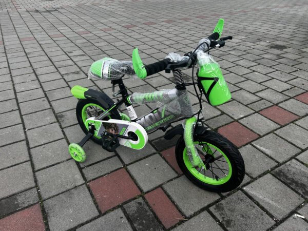 Dječiji bicikl sa pomoćnim točkićima
